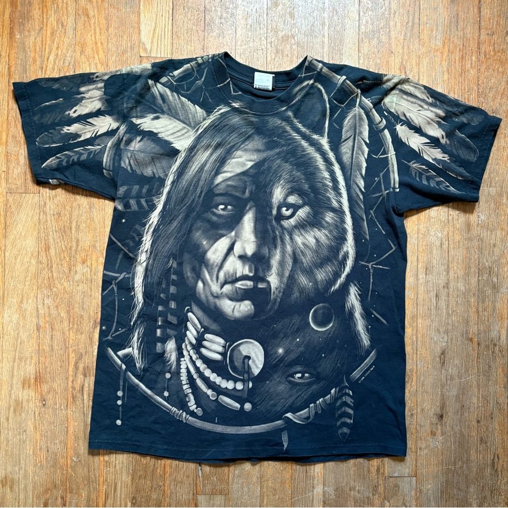 Vintage 90's Liquid Blue Native American Dream Wolf Spirit Tshirt ~ sz Large